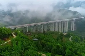 巫云开高速全线力争12月底具备通车条件图片