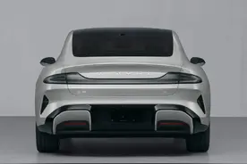 小米喜提中国最后一个造车资质？车尾“北京”二字已不见图片