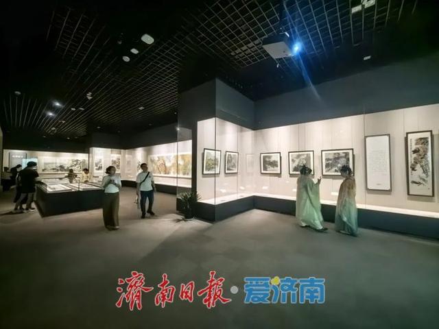 国庆首日人气爆棚！近两万人涌进山东博物馆享受文化盛宴