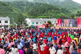 湖北竹山举办“庆中秋 迎国庆”文艺文化活动图片