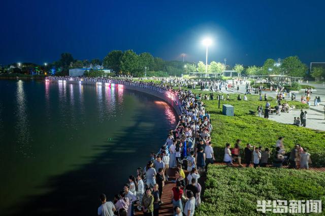 青岛西海岸“水光盛宴”开启夜游新模式