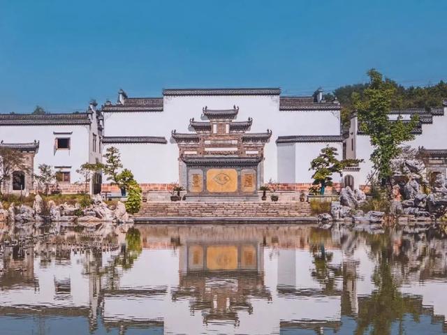 398元=住庄园+吃龙虾+看苏超+赢奖品+看烟花？！