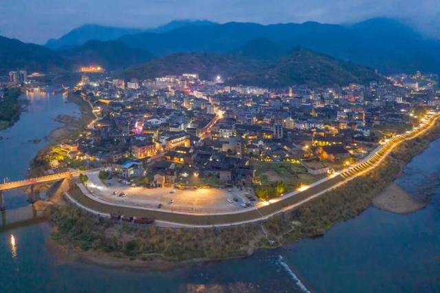 现存数量最多！赏银杏就来珠峰村