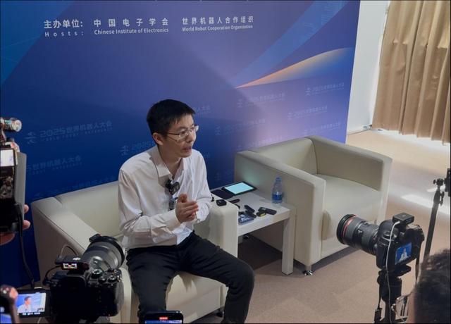 人形机器人上半场：资本先行