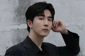 喜剧人李川谈“李总”：搜集“霸总”素材，被“油腻”整成“工伤”｜谈艺录图片