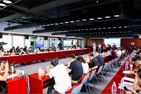 北京卫视金牌栏目“庆生” 同名电视剧开播发布 双双《向前一步》图片