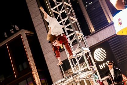 外滩奏响迎新奇幻乐章，一站式解锁冬日温馨浪漫