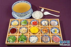 蒙自：过桥米线锚定现代产业发展图片