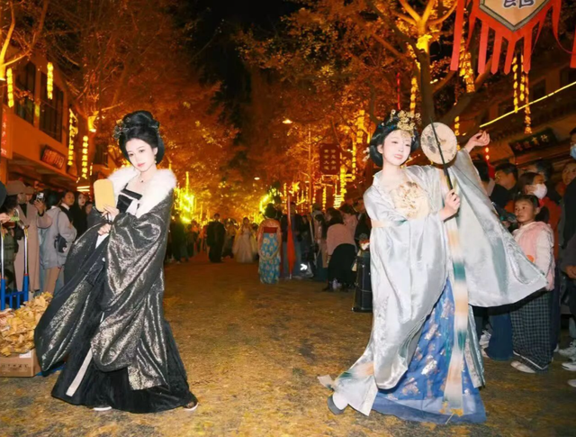 “银”客天下 “杏”福秦州丨天水黄金大道汉服节活动华彩启幕