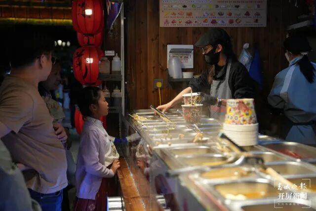 来南强街片区，解锁昆明夜生活的美味与文艺