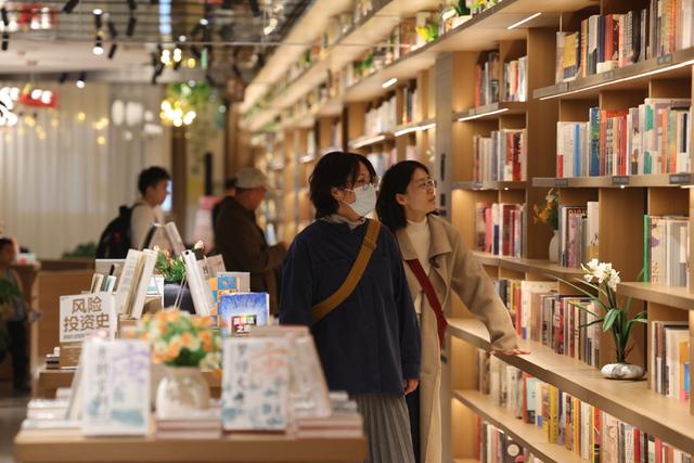 上海三联书店落地湖北宜昌，“三峡明珠”再添文化地标