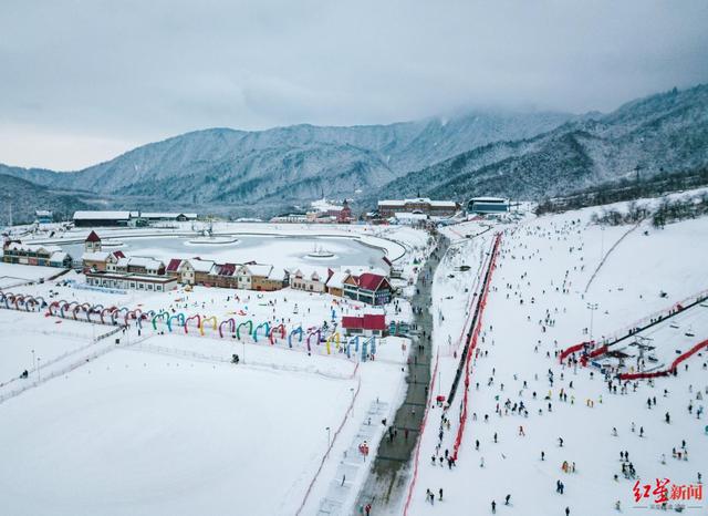 从天府之国到北国春城：一场冰雪“双城记”