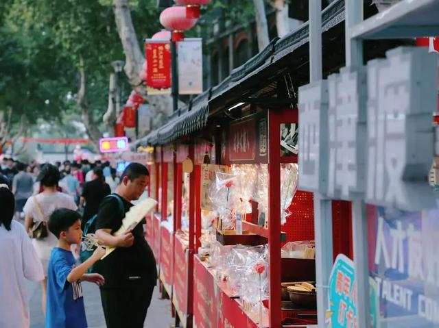 镇江，你到底有多火？！