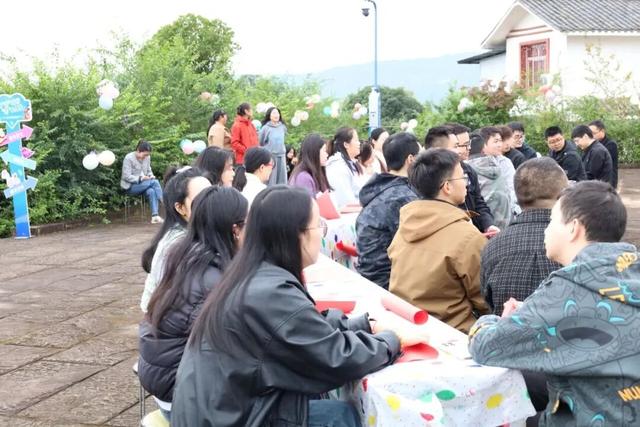 青春集结！通江青年 “恋” 上耳乡的浪漫时刻