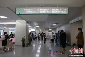 儿童高烧反复或为腺病毒感染，专家提醒：勿盲吃抗生素图片