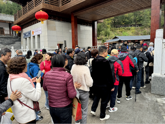 青山绿水间，信号满格诗意浓
