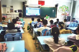 书香润童心，童谣伴成长——崂山区第二实验小学开展一年级读童谣、写童诗活动图片