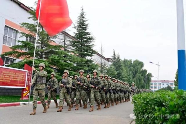 军营初体验：新兵的别样假期