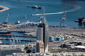 胡塞武装宣布对以色列海法港实施海上封锁图片