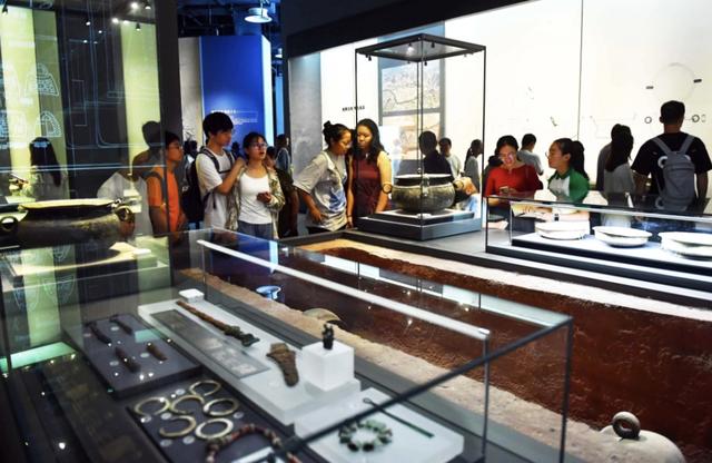 在繁花竞放中闯出人文资源转型发展新路子｜贵州推动人文经济高质量发展