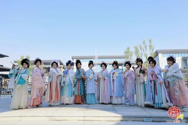 词揽鹊华千年景 易安风骨如梦来——如梦令宋词主题演艺乐园盛大开园