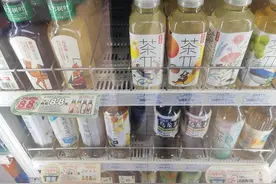 东方树叶、三得利、果子熟了……今年夏天，无糖茶卷到5元以下图片