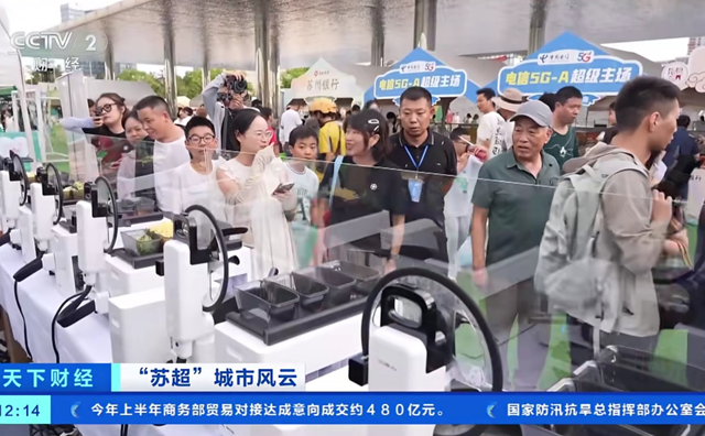机器人炒菜新模式，科沃斯集团旗下添可食万星厨破解商家困局