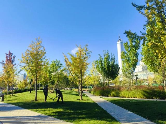 “这条铁轨，串起了历史、生活与未来！”你来过吗？