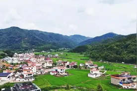 光伏发电、漂流、温泉等产业发展红火 农文旅融合 老区展新颜图片