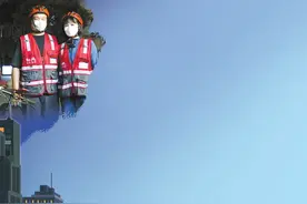 为了肩上扛着的生活 “代驾夫妻”奔波在午夜街头图片