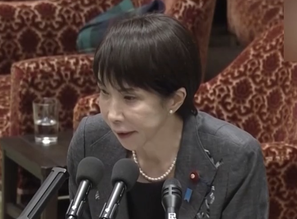 高市早苗道歉，此前受到控告；香港火灾遇难人数增至160人 | 三工晨报