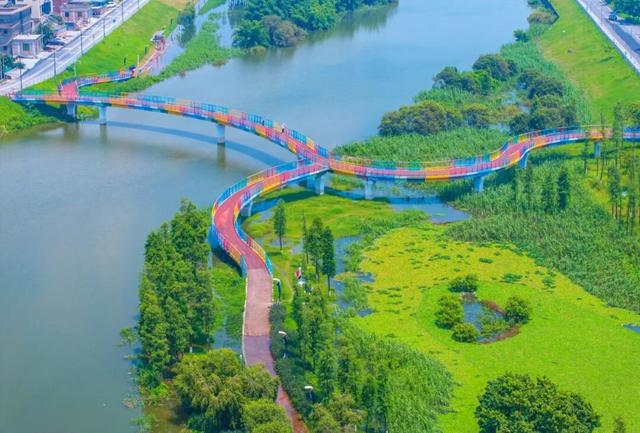 跟着赛事游鹤山！动起来！用运动方式打开鹤山～