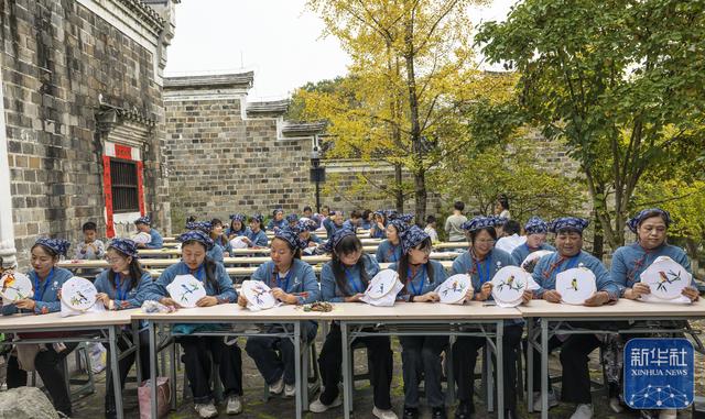 湖北秭归：绣娘赛技艺