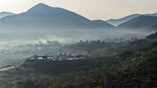 河北遵化：初秋山水，晨景如画