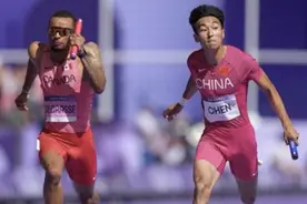 接过谢震业的接力棒，陈佳鹏要扛起中国短跑的大旗图片