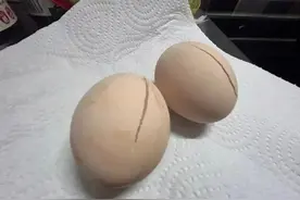 据说把生鸡蛋冷冻，蛋黄会跟冰淇淋一样好吃？有人尝试了......图片