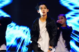 公园、商场、地铁站……杭州少年挑战在100地方跳街舞，他还有个大梦想！图片