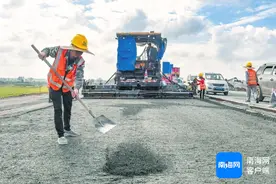 年终冲刺跑 | 羊山大道至母瑞山公路（海口段）项目施工进度超八成图片