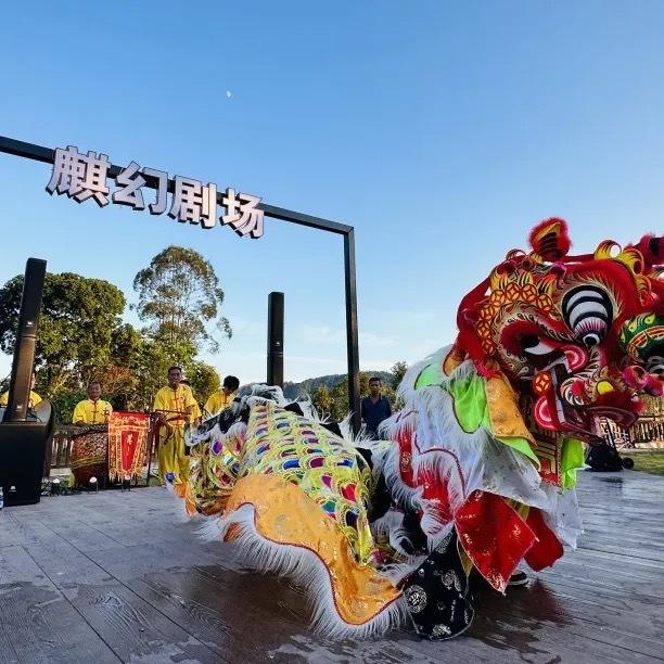 双节假期惠阳搭建动漫吉他乡村三大场景，优惠覆盖吃住行游购娱