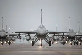 “最新的不卖、已付钱的就拖、我们不要的出清存货”，台前空军副司令爆美对台军售三个现象图片