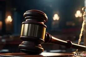 男子“危险驾驶”，恶意追赶别挡校车，车上有十余名学生……情节恶劣，已经被抓→图片