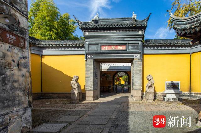 跟着鸡头米游苏州甪直，开启精彩寻鲜之旅！