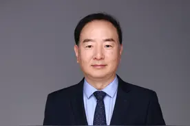 李建国、张甦颖、李延忠、王克华将来日照市中医医院坐诊图片