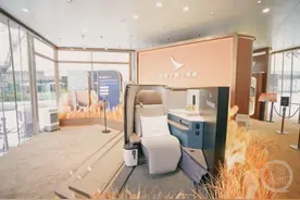 一码通行！国泰航空重庆至香港航线实现全流程无纸化乘机图片