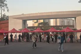 直击广东2025年研考首日：考生全力以赴，高校全力以“护”图片