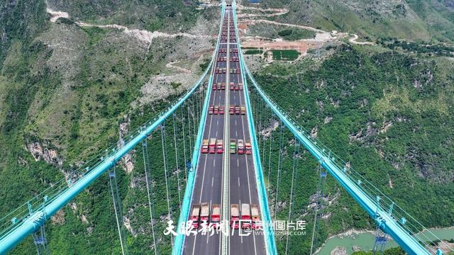 天堑变通途！一群普通人创造人间奇迹：我们在地球裂缝之上建“天桥”