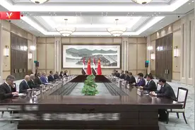 独家视频丨习近平会见叙利亚总统巴沙尔：建立中叙战略伙伴关系视频封面