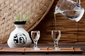 喝这类酒=喝砒霜！杭州男子一杯下去送急救图片