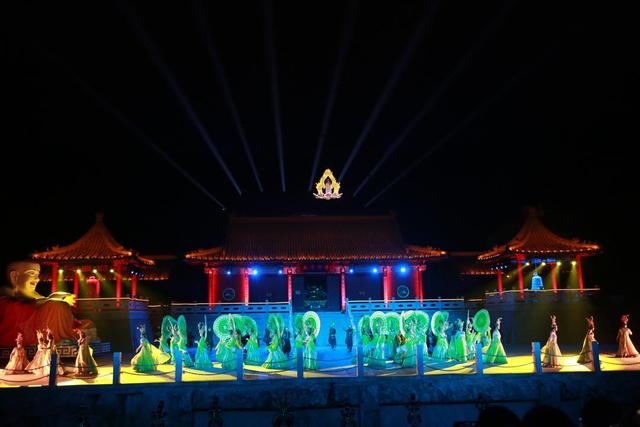 跟着演艺游山东丨《神游传奇》：坐席能旋转，人在剧中游