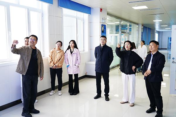 中国气象局机关党委领导调研青海气象部门党建工作